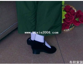  黑高白袜绿裤图6P 