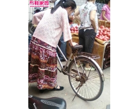  时尚女孩爱穿布鞋5P 