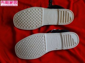  同一个厂家在不同时期生产同一种布鞋有何不一样2-11P 