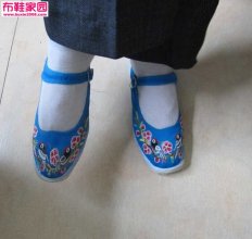  绣花鞋20P 