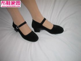  值得欣赏的高跟布鞋9P 