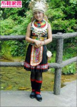  绚丽服饰民族花，玉足金莲布鞋情(7P) 